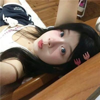 月亮女孩 海报